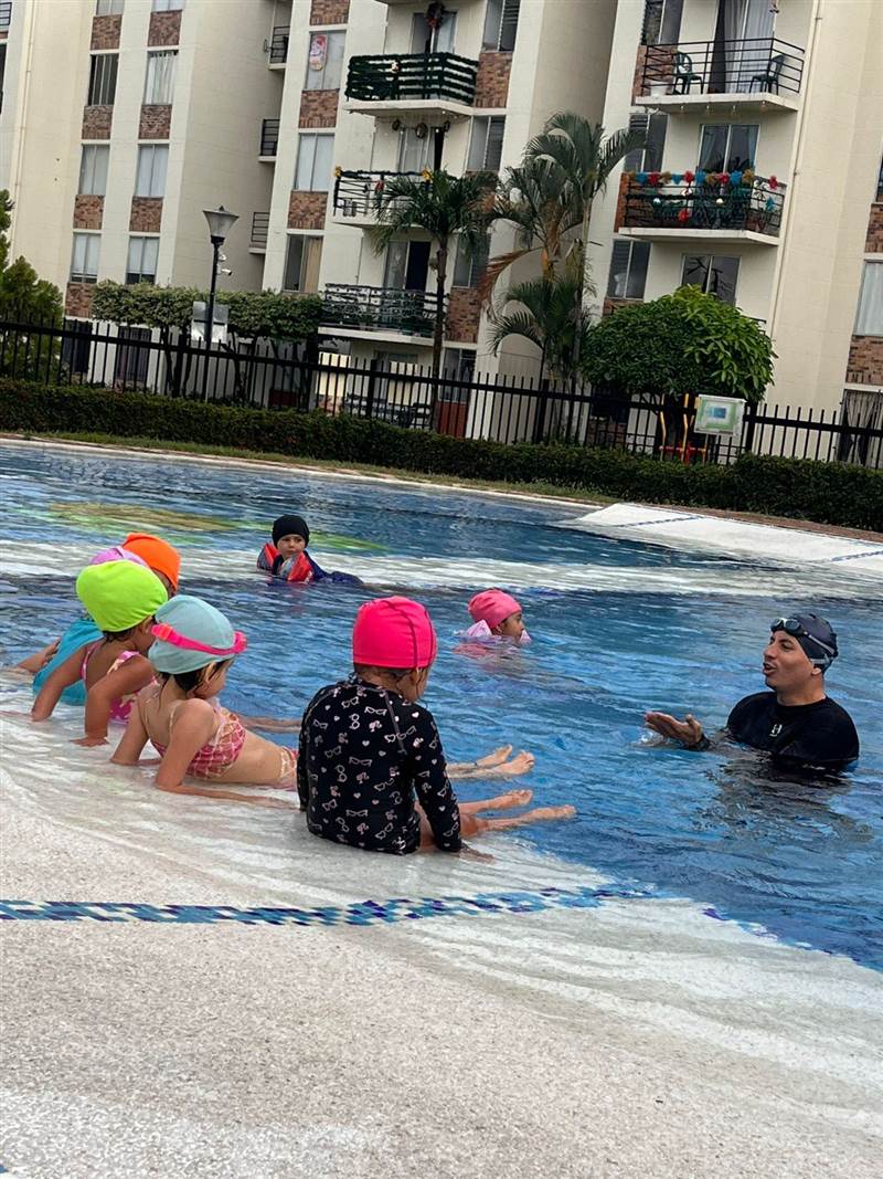 Fundamentación de técnica organizada y estilos de natación